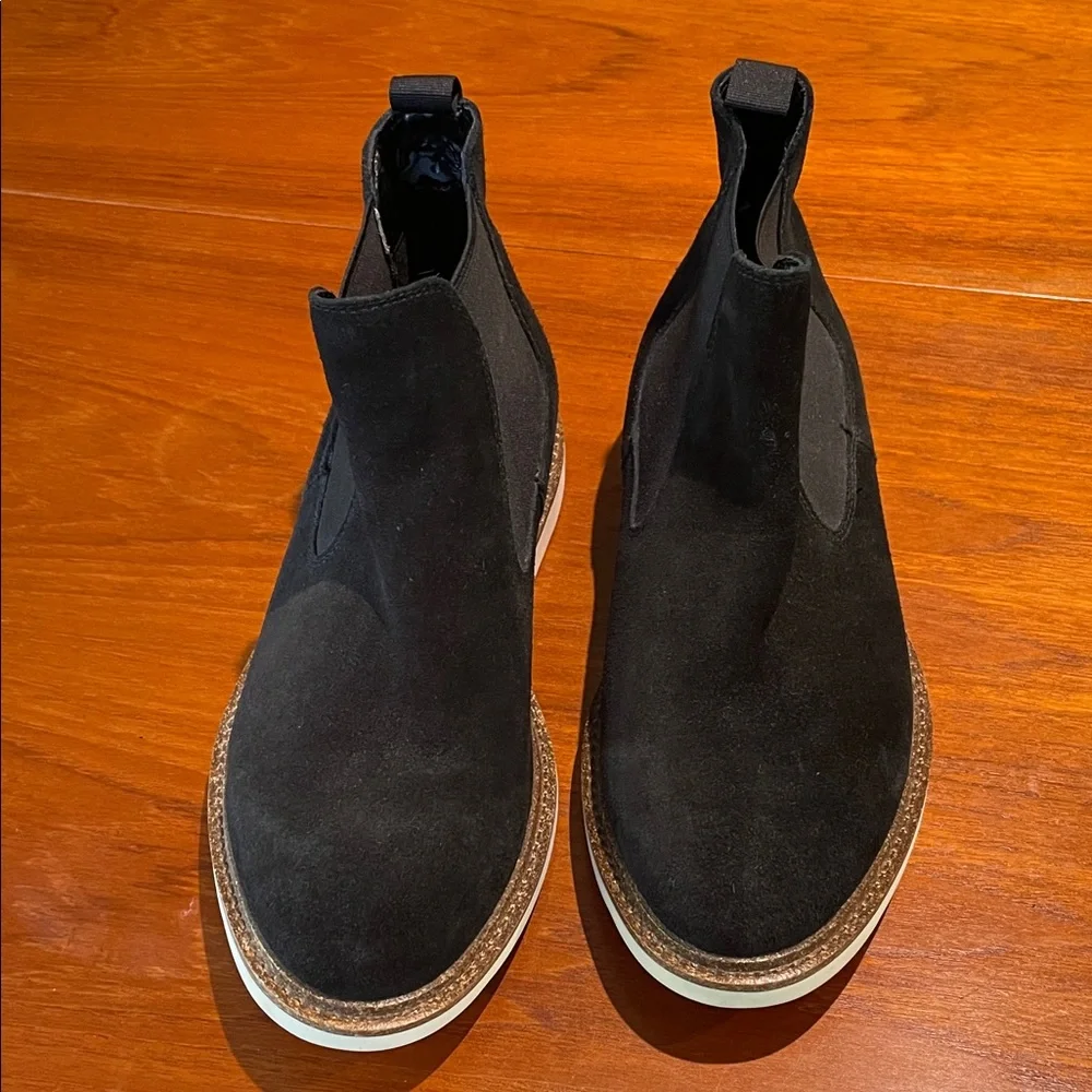 Blondo Black Suede Chukka Chelsea Boots